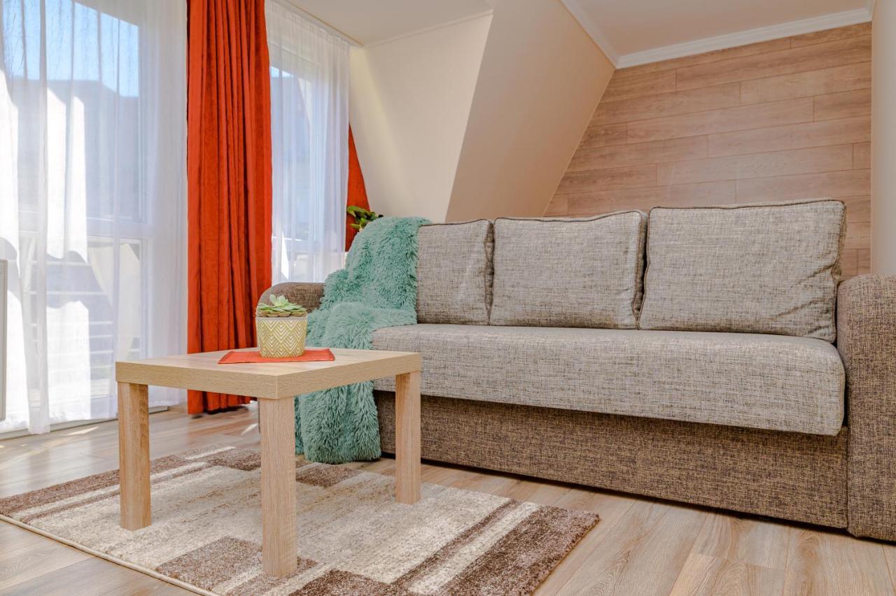 Illes Apartmanok Ii. Hajdúszoboszló Exterior foto
